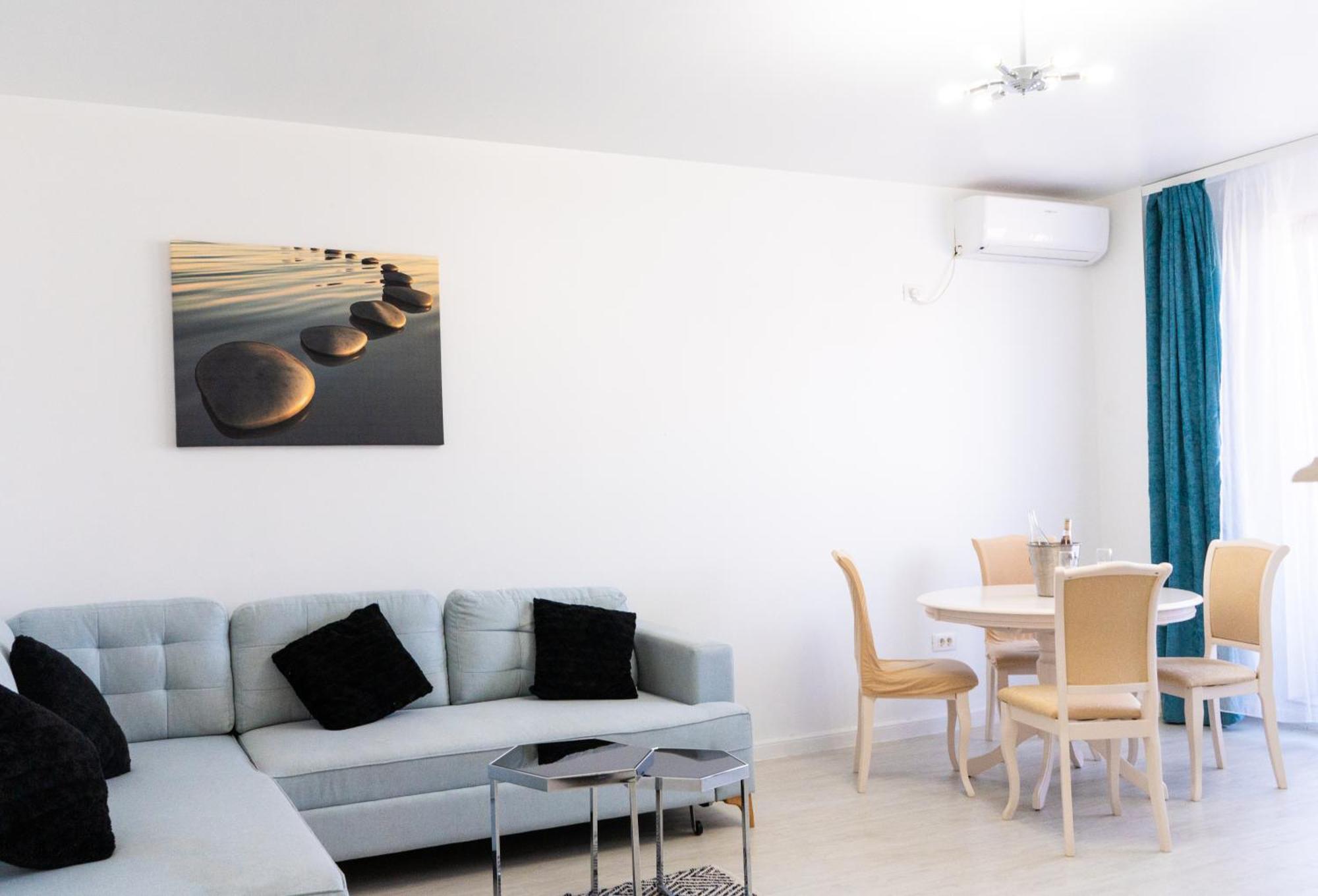 Alexis Spacious Classic Apartment Mamaia Exterior foto